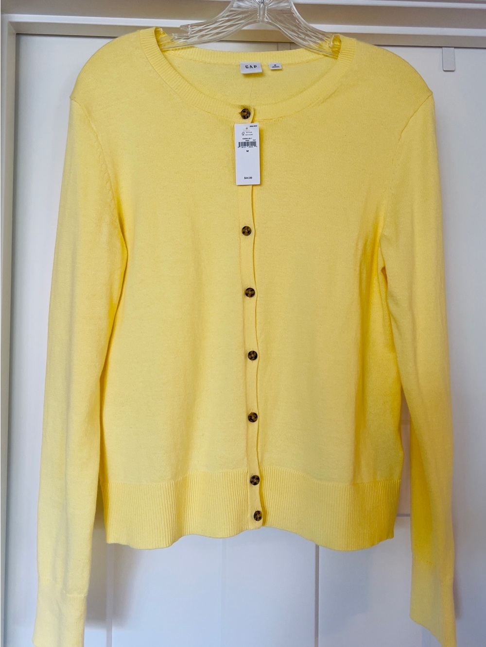 NWT GAP Butter Yellow Button-Front Cardigan - Medium
